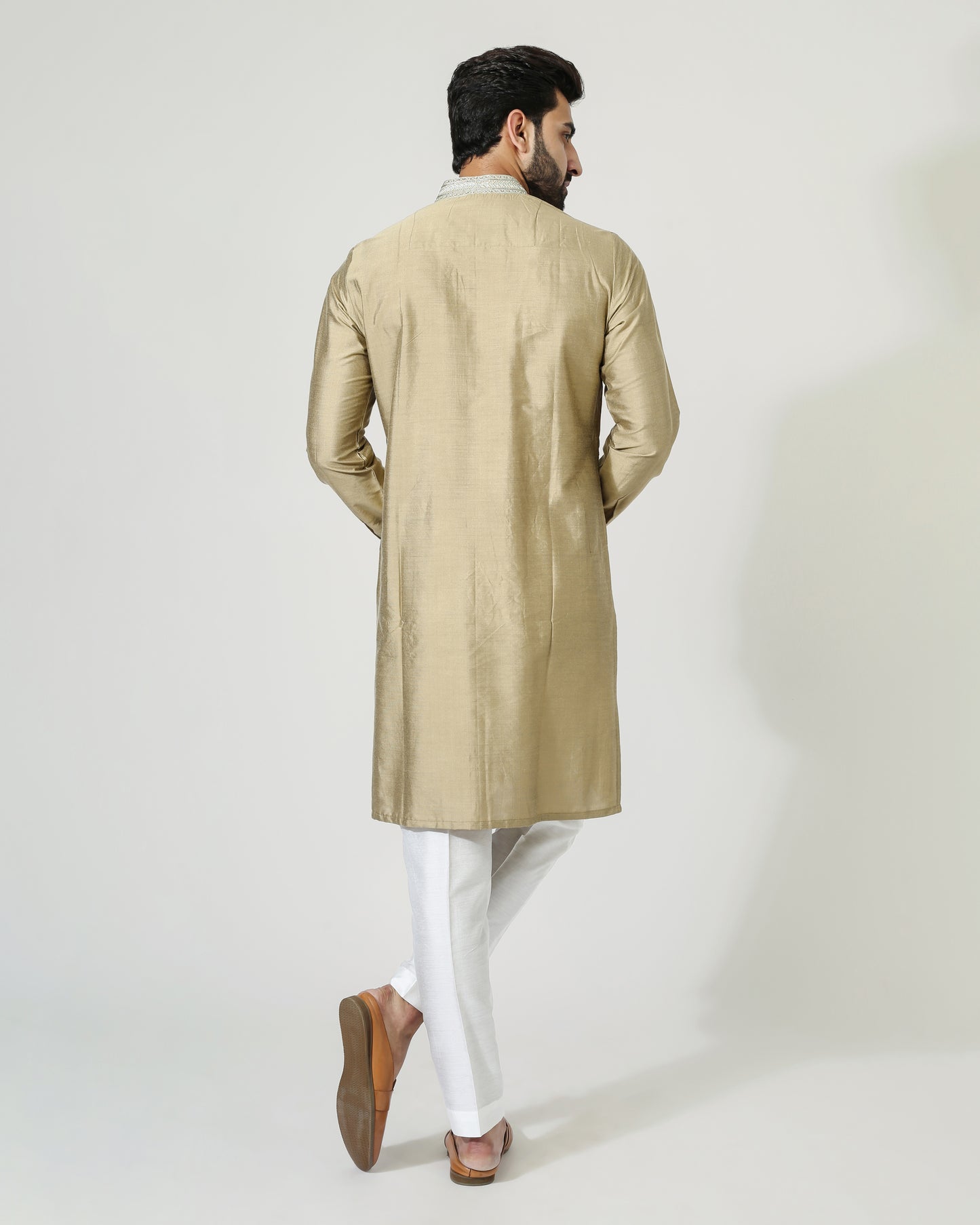 Gold Beige Kurta With Aari Embroidery